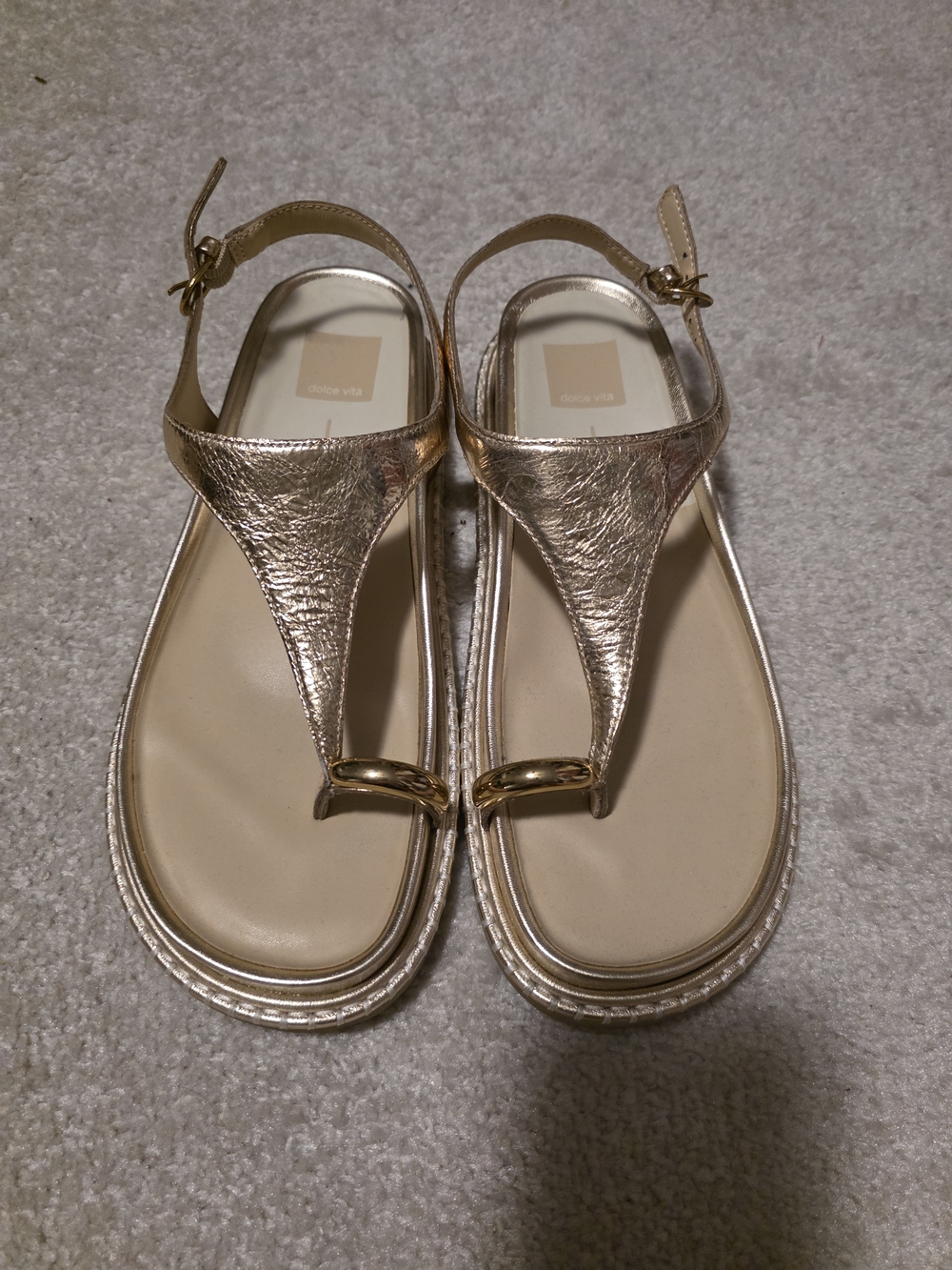 Dolce VitaStyle: Stefan Slingback SandalColor: Gold Distressed LeatherSize: 9